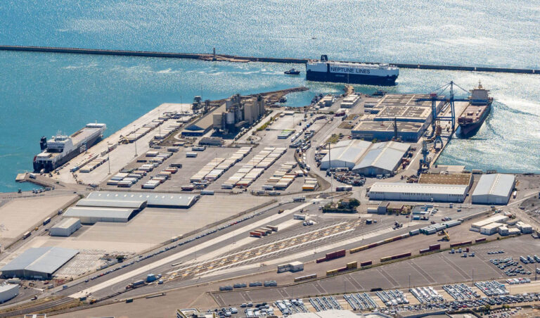 plateforme ferroviaire chargement horizontal port de Sète